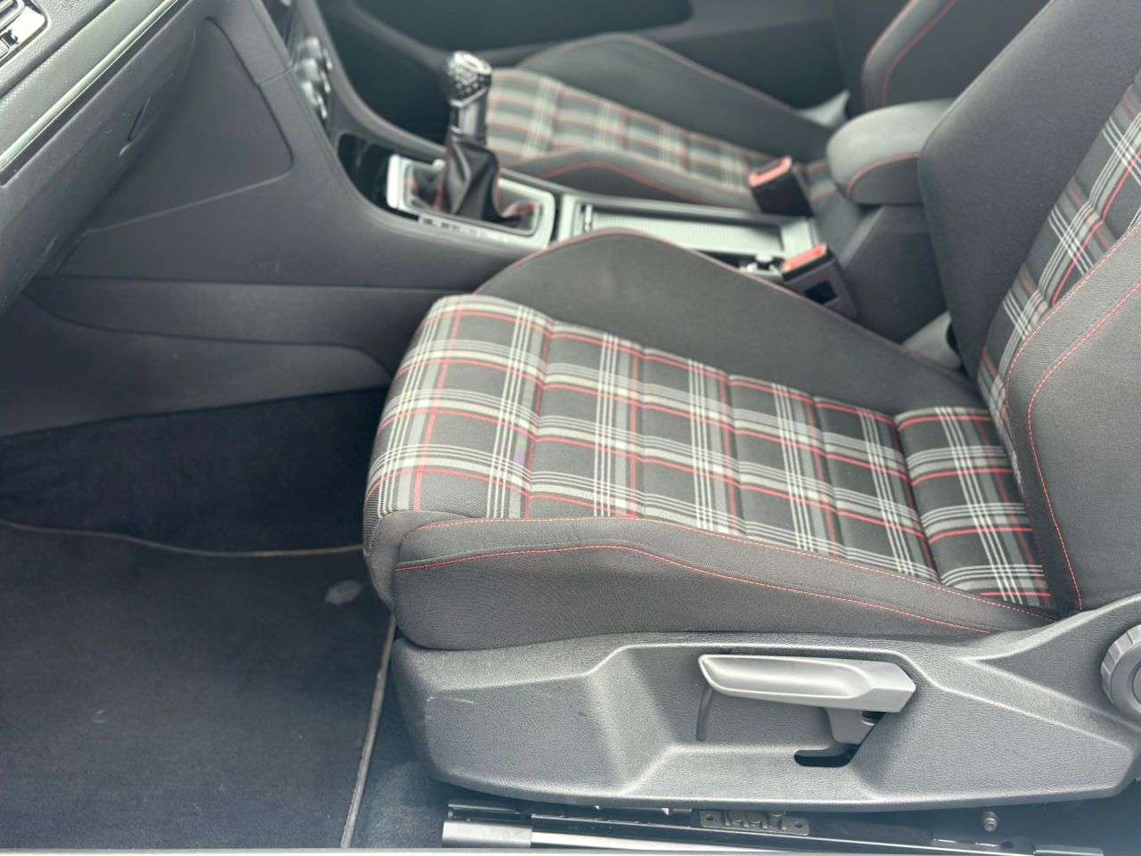 2019 VOLKSWAGEN GOLF 2019 VOLKSWAGEN GOLF