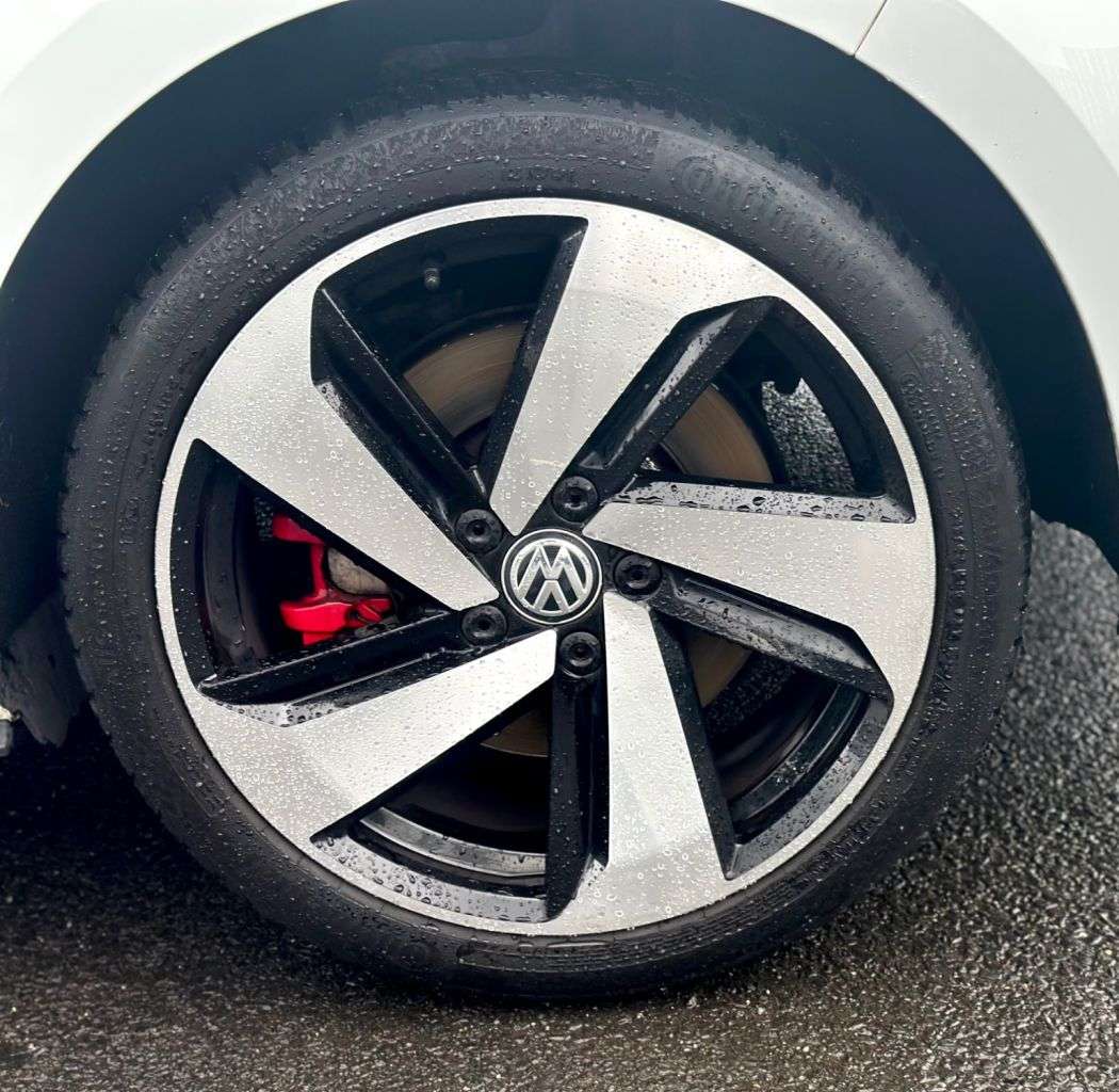2019 VOLKSWAGEN GOLF 2019 VOLKSWAGEN GOLF