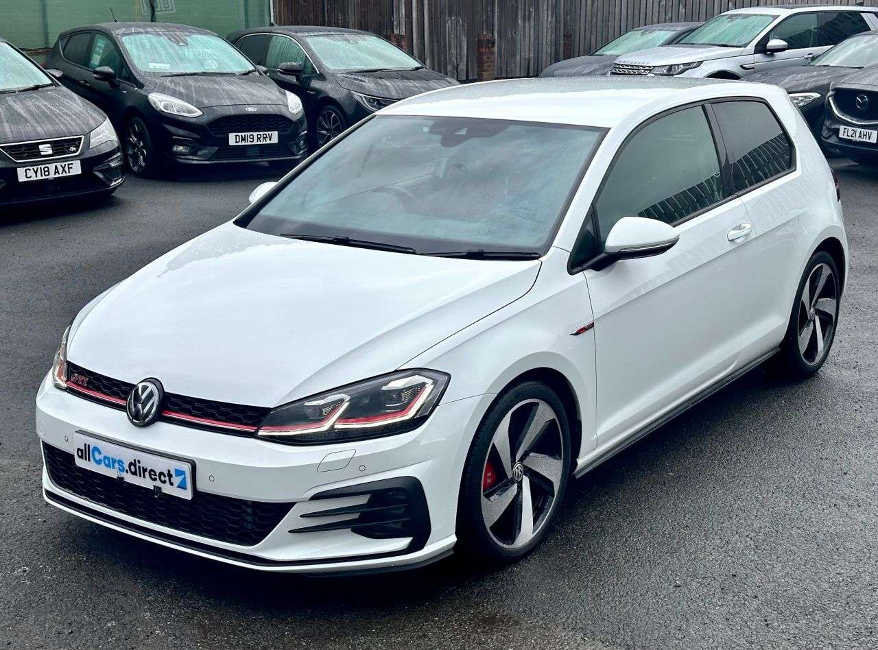 A 2019 VOLKSWAGEN GOLF GTI PERFORMANCE TSI A 2019 VOLKSWAGEN GOLF GTI PERFORMANCE TSI