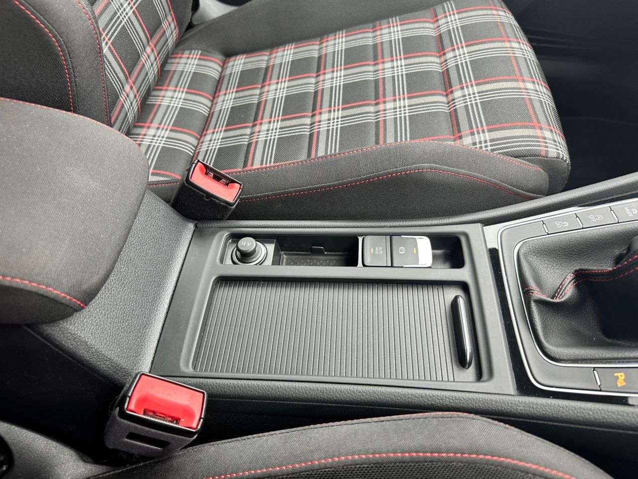 2019 VOLKSWAGEN GOLF 2019 VOLKSWAGEN GOLF