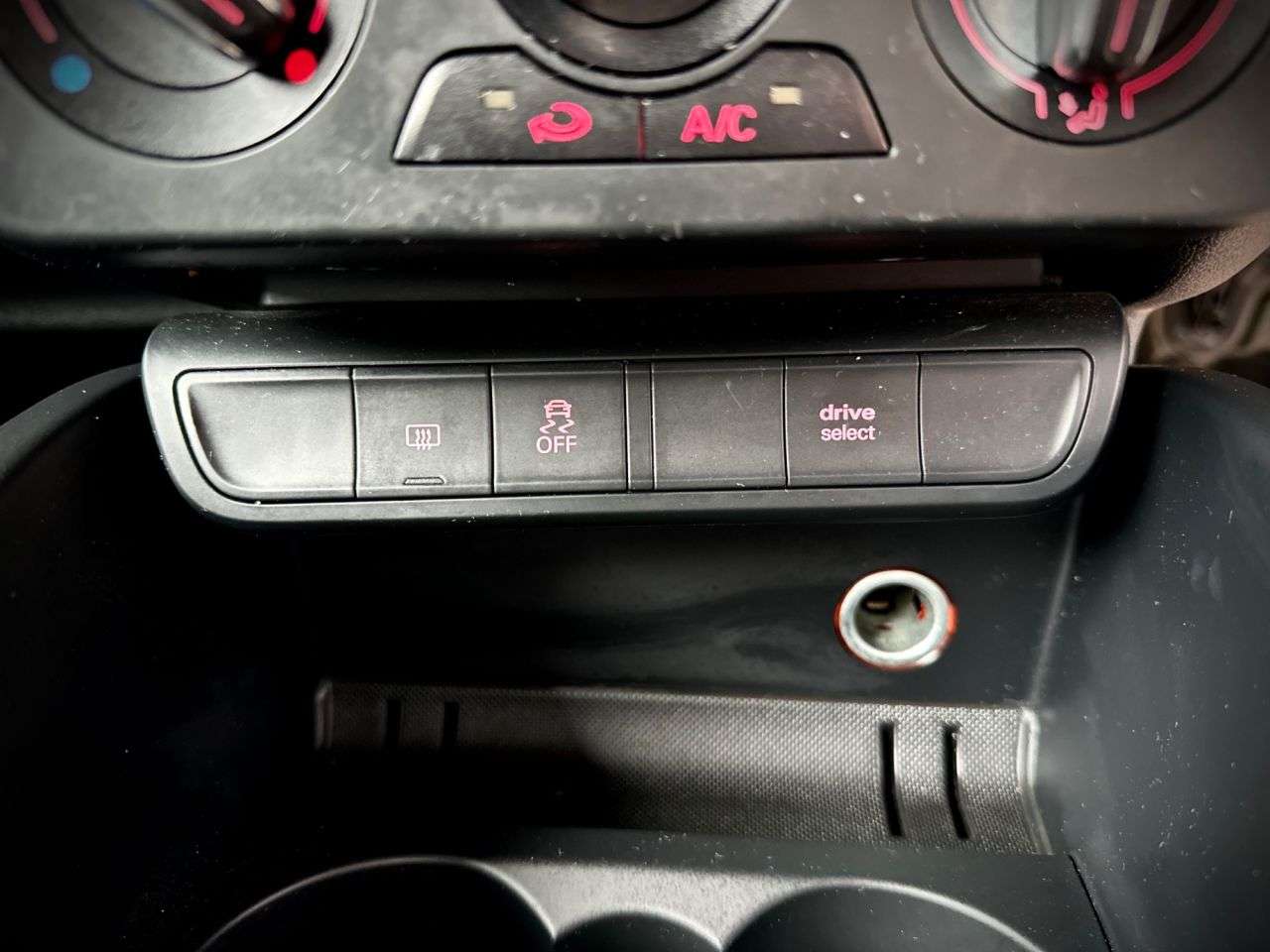 2016 AUDI A1 2016 AUDI A1