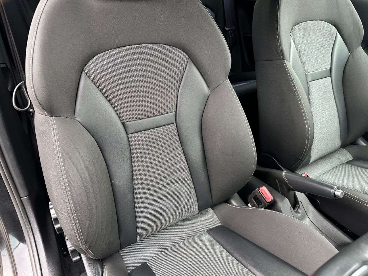 2016 AUDI A1 2016 AUDI A1