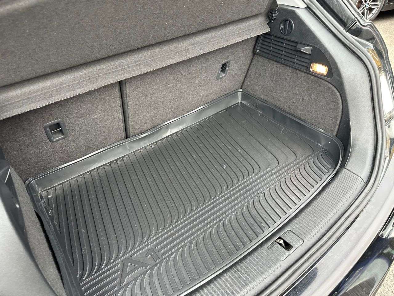 2016 AUDI A1 2016 AUDI A1