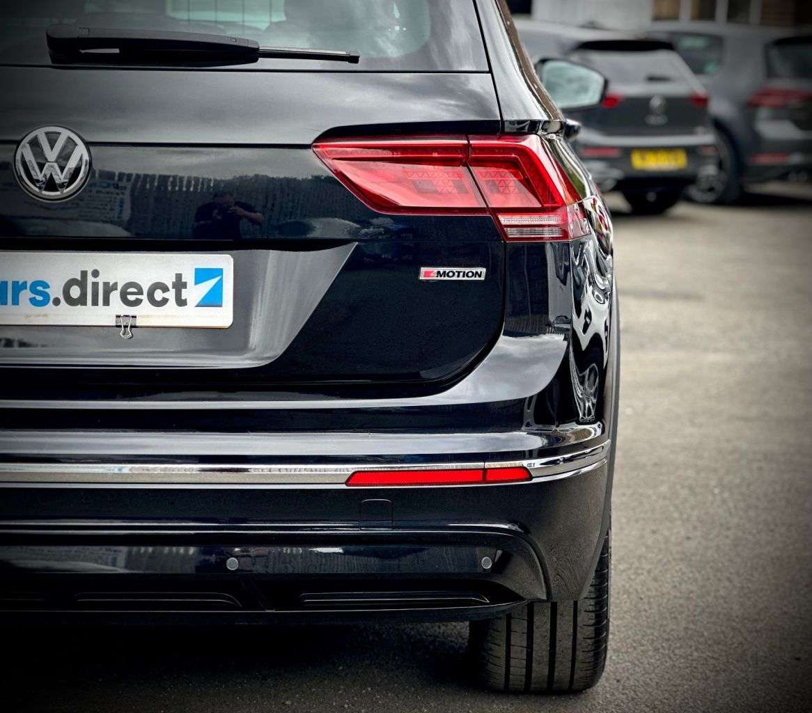 2018 VOLKSWAGEN TIGUAN 2018 VOLKSWAGEN TIGUAN