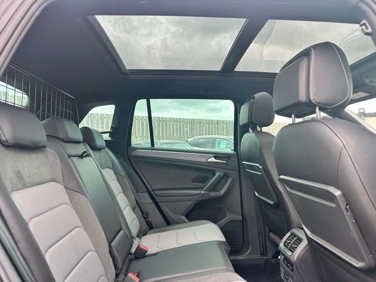 2018 VOLKSWAGEN TIGUAN 2018 VOLKSWAGEN TIGUAN