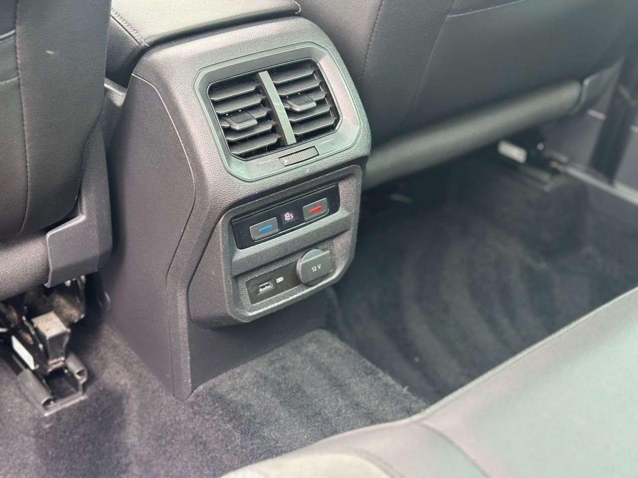 2018 VOLKSWAGEN TIGUAN 2018 VOLKSWAGEN TIGUAN