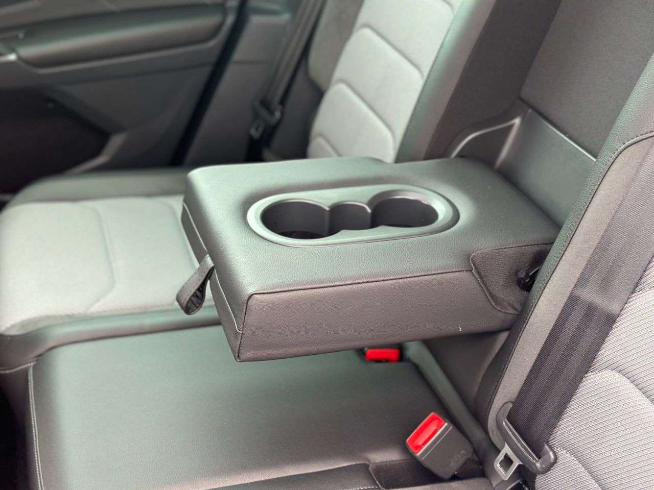 2018 VOLKSWAGEN TIGUAN 2018 VOLKSWAGEN TIGUAN