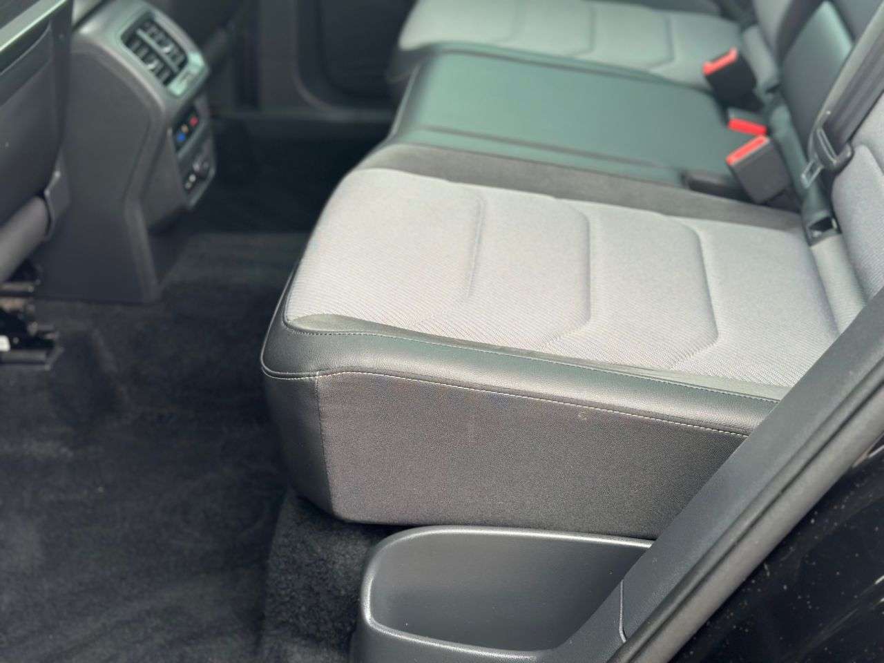 2018 VOLKSWAGEN TIGUAN 2018 VOLKSWAGEN TIGUAN