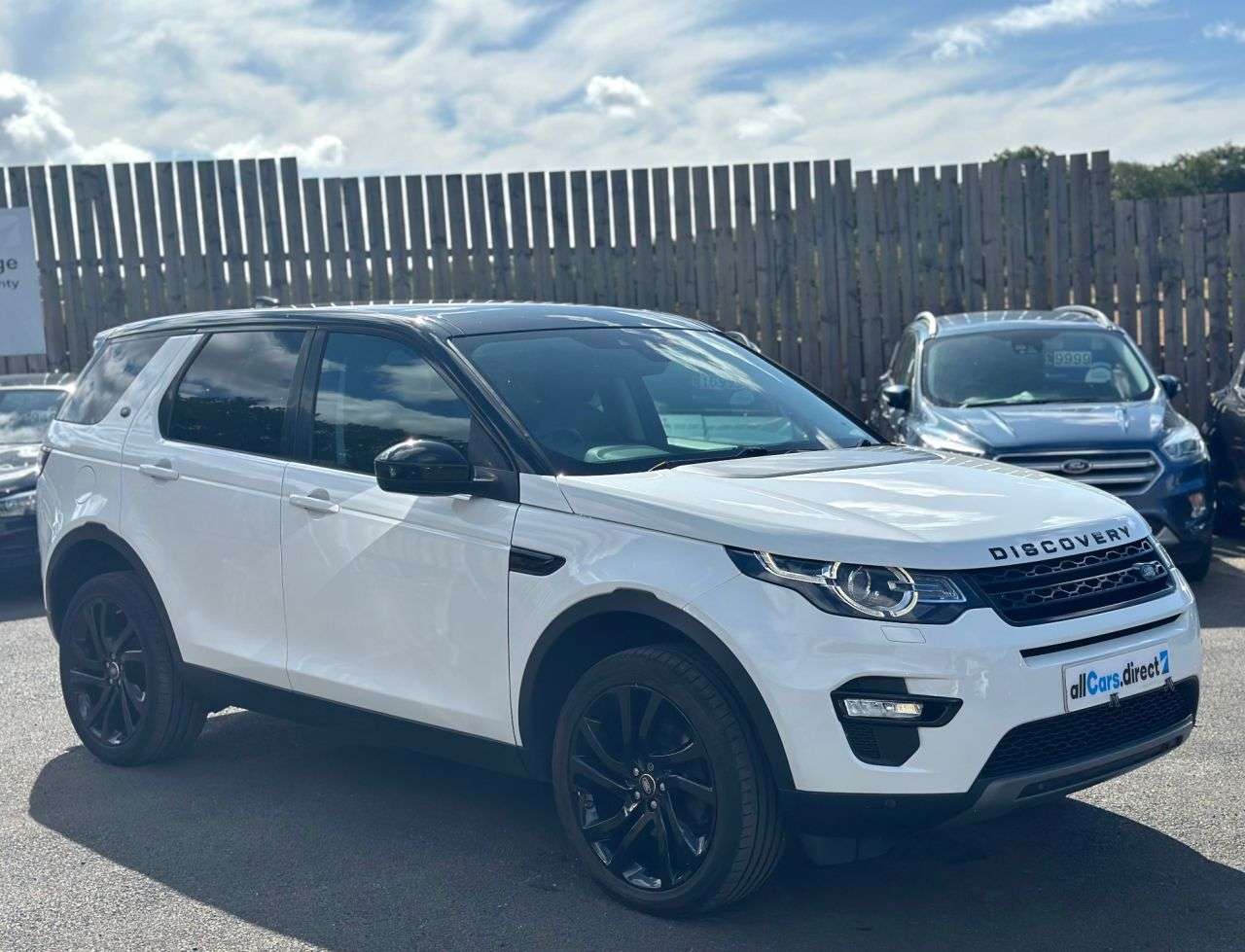 A 2017 LAND ROVER DISCOVERY SPORT 2.0 TD4 HSE Black 4WD ONE OWNER! FSH! PAN ROOF! A 2017 LAND ROVER DISCOVERY SPORT 2.0 TD4 HSE Black 4WD ONE OWNER! FSH! PAN ROOF!