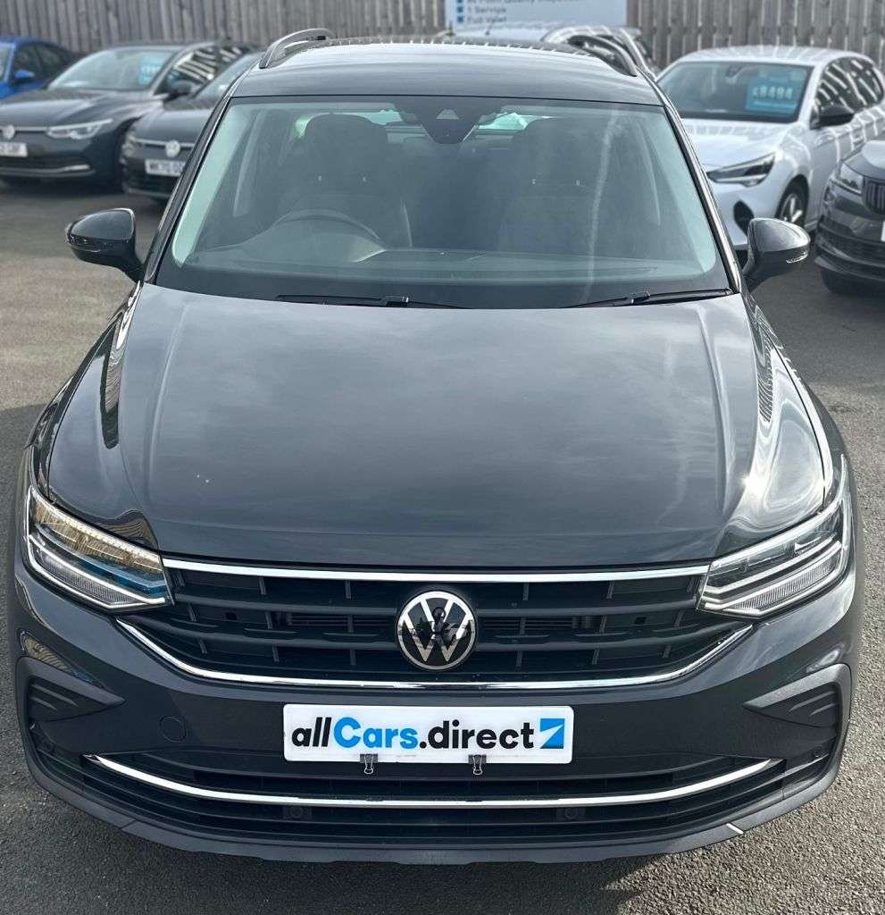 A 2022 VOLKSWAGEN TIGUAN 1.5 TSI Life DSG ONE OWNER! A 2022 VOLKSWAGEN TIGUAN 1.5 TSI Life DSG ONE OWNER!