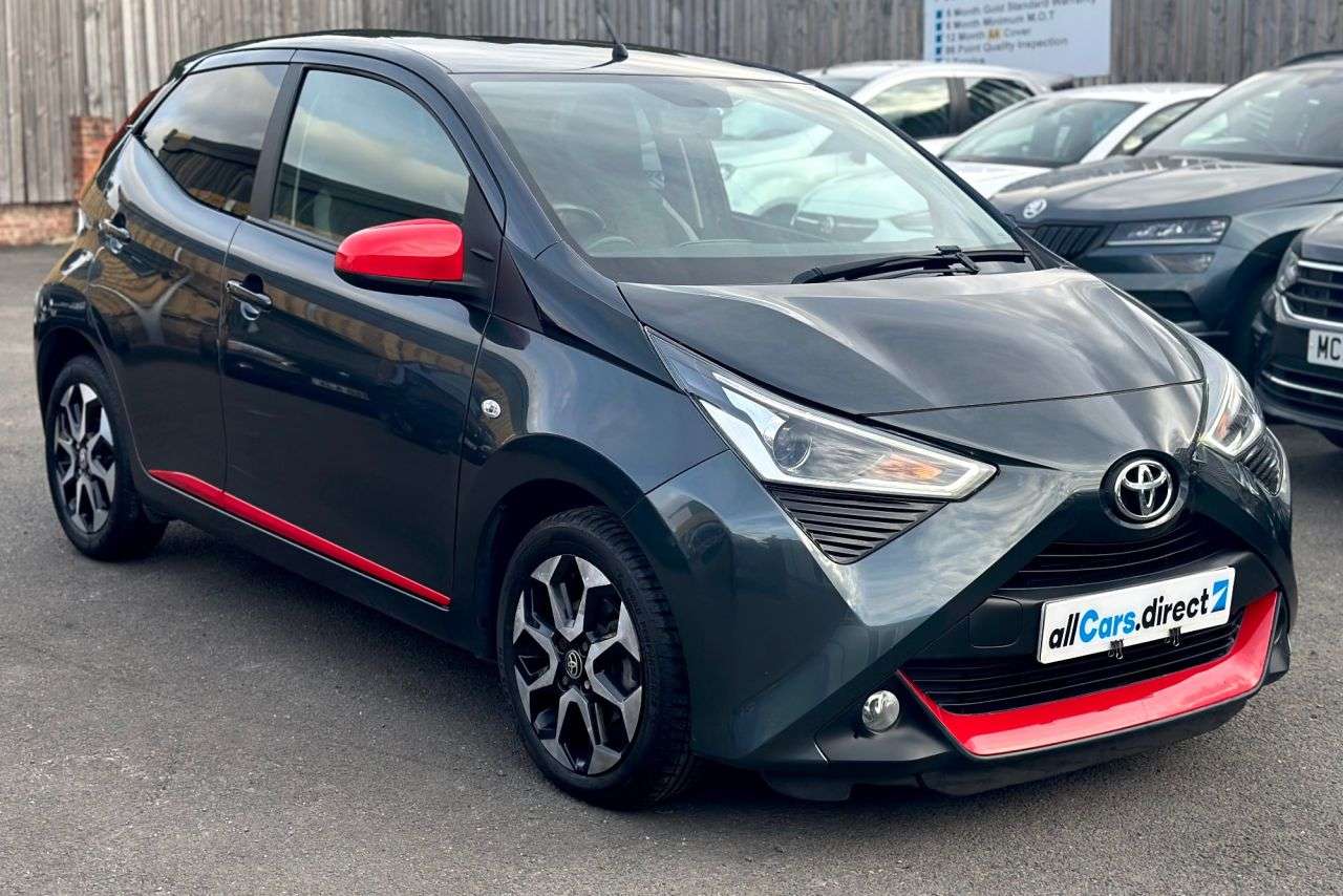 A 2019 TOYOTA AYGO 1.0 VVT-i x-trend Funroof x-shift CAR PLAY! A 2019 TOYOTA AYGO 1.0 VVT-i x-trend Funroof x-shift CAR PLAY!
