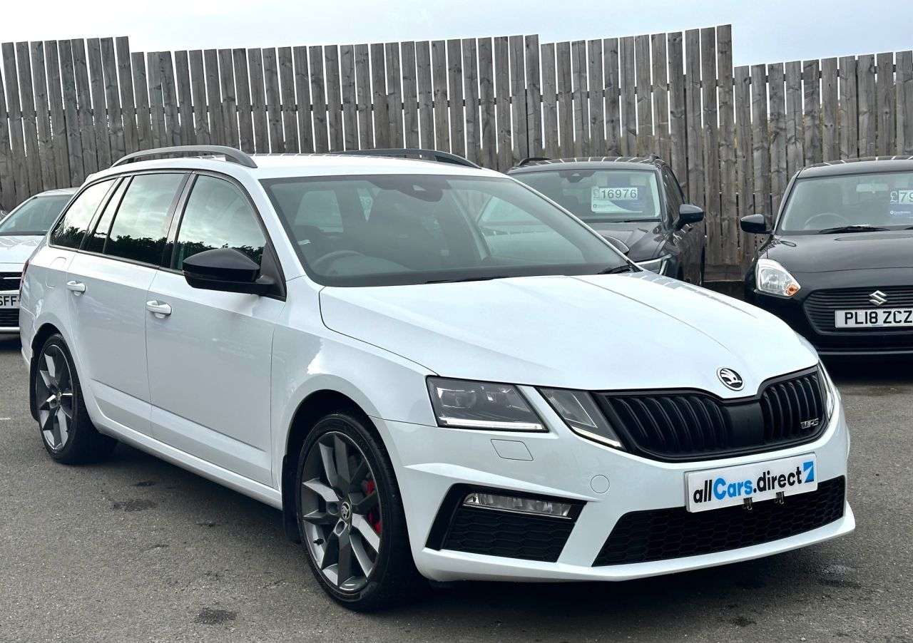 A 2020 SKODA OCTAVIA 2.0 TSI GPF vRS Estate DSG CAR PLAY! A 2020 SKODA OCTAVIA 2.0 TSI GPF vRS Estate DSG CAR PLAY!