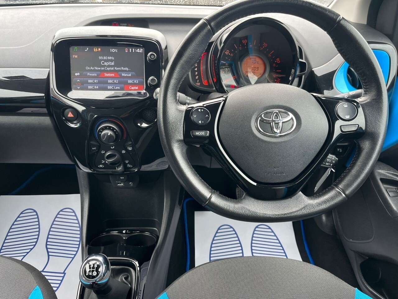 2015 TOYOTA AYGO 2015 TOYOTA AYGO