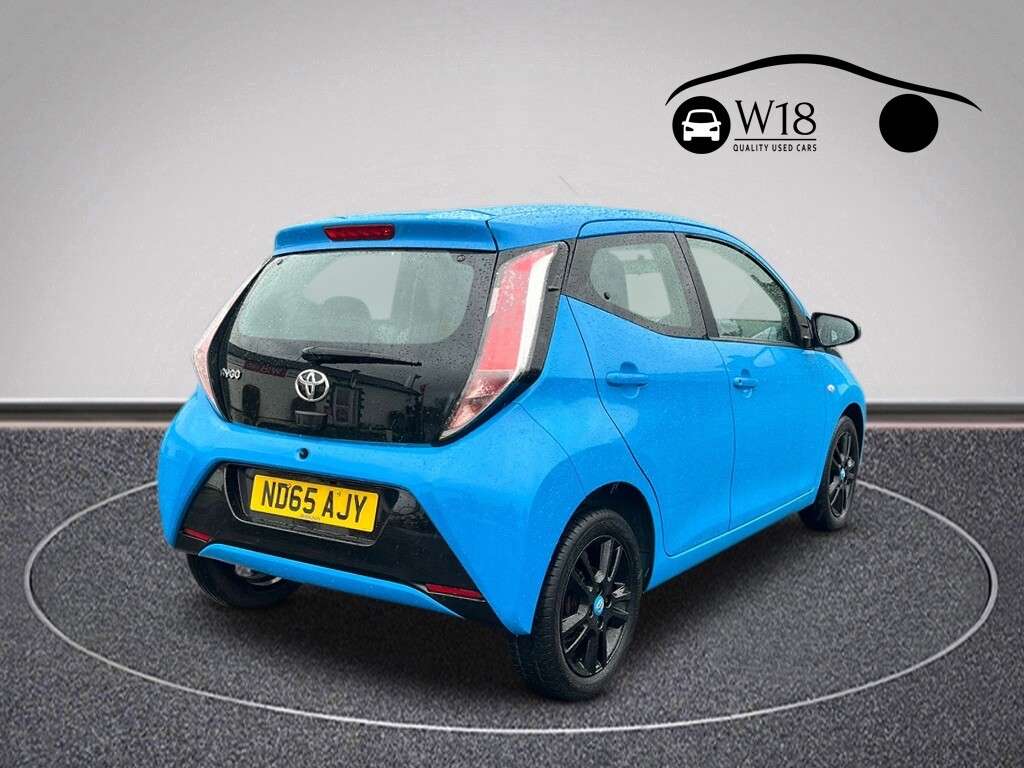 A 2015 TOYOTA AYGO 1.0 VVT-I X-CITE 2 5d 69 BHP A 2015 TOYOTA AYGO 1.0 VVT-I X-CITE 2 5d 69 BHP