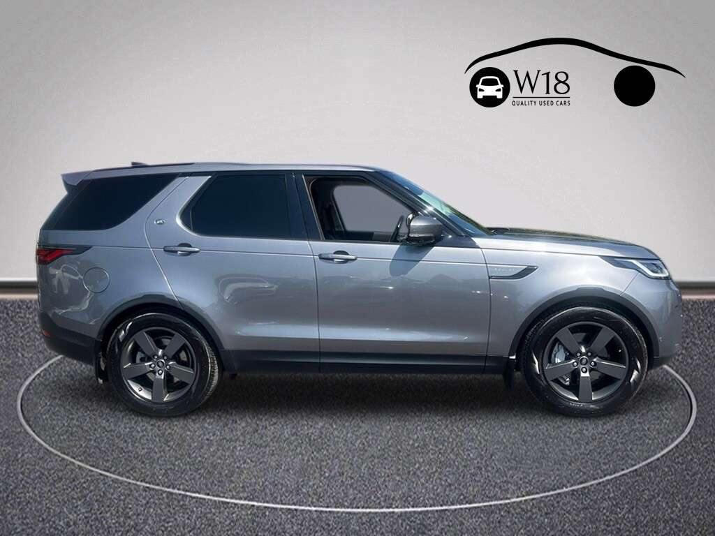 A null LAND ROVER DISCOVERY 3.0 D300 MHEV HSE SUV 5dr Diesel Auto 4WD Euro 6 (s/s) (300 ps) A null LAND ROVER DISCOVERY 3.0 D300 MHEV HSE SUV 5dr Diesel Auto 4WD Euro 6 (s/s) (300 ps)