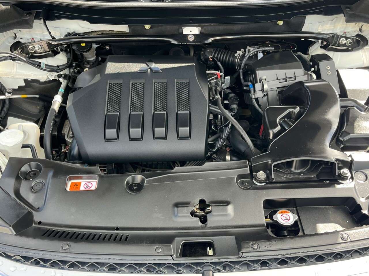 2018 MITSUBISHI ECLIPSE CROSS 2018 MITSUBISHI ECLIPSE CROSS