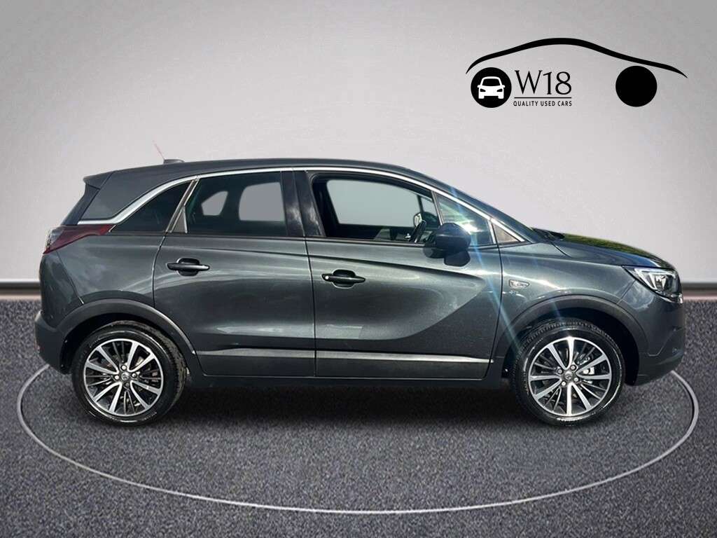A 2018 VAUXHALL CROSSLAND X 1.6 Turbo D Elite SUV 5dr Diesel Manual Euro 6 (s/s) (120 ps) A 2018 VAUXHALL CROSSLAND X 1.6 Turbo D Elite SUV 5dr Diesel Manual Euro 6 (s/s) (120 ps)