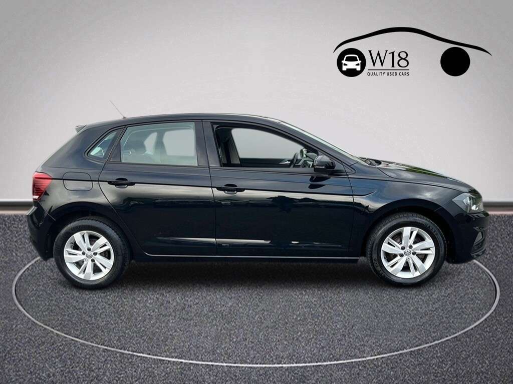 A 2018 VOLKSWAGEN POLO 1.0 SE Hatchback 5dr Petrol Manual Euro 6 (s/s) (65 ps) A 2018 VOLKSWAGEN POLO 1.0 SE Hatchback 5dr Petrol Manual Euro 6 (s/s) (65 ps)