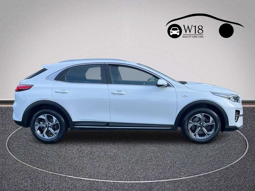 A 2020 KIA XCEED 1.0 T-GDi 2 SUV 5dr Petrol Manual Euro 6 (s/s) (118 bhp) A 2020 KIA XCEED 1.0 T-GDi 2 SUV 5dr Petrol Manual Euro 6 (s/s) (118 bhp)
