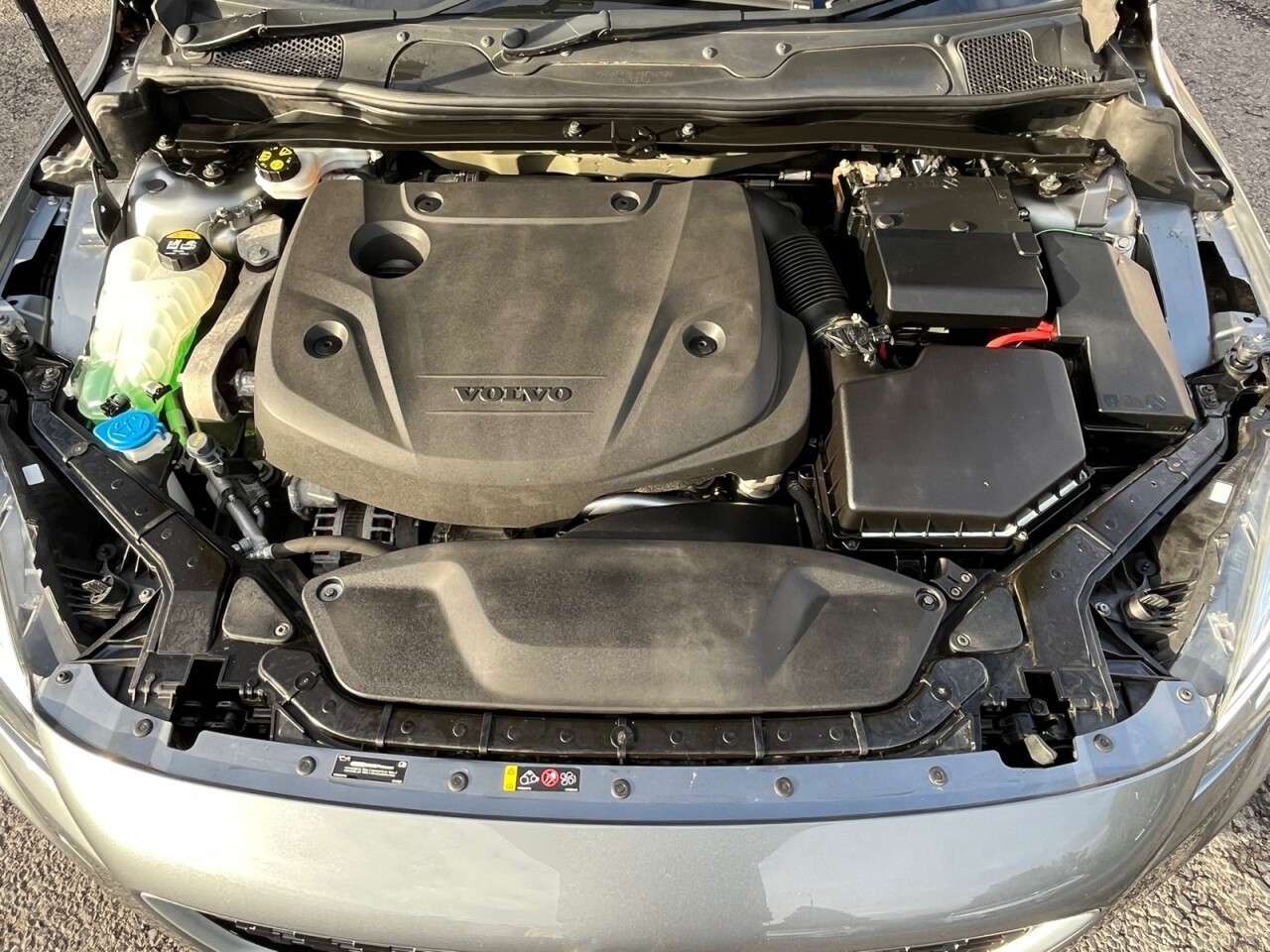 2018 VOLVO V40 2018 VOLVO V40