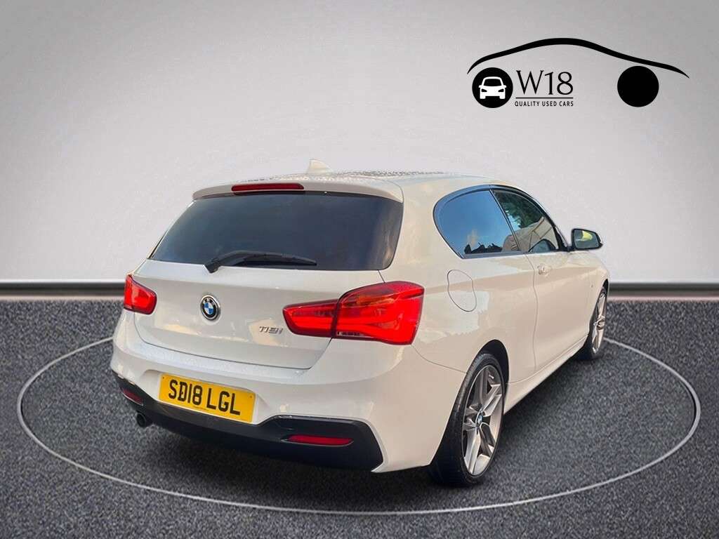 A 2018 BMW 1 SERIES 1.5 118i M Sport Hatchback 3dr Petrol Manual Euro 6 (s/s) (136 ps) A 2018 BMW 1 SERIES 1.5 118i M Sport Hatchback 3dr Petrol Manual Euro 6 (s/s) (136 ps)