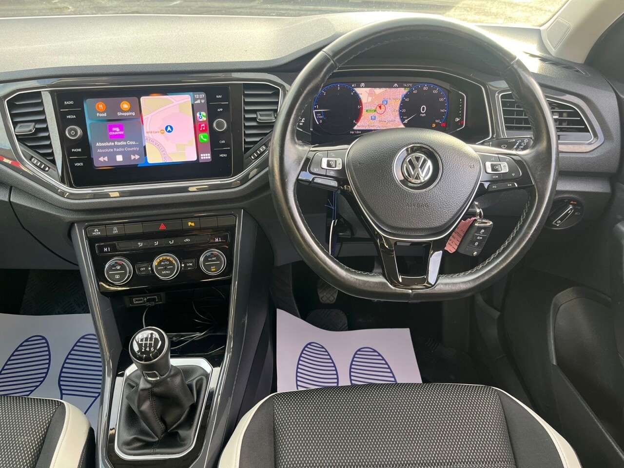 2020 VOLKSWAGEN T-ROC 2020 VOLKSWAGEN T-ROC