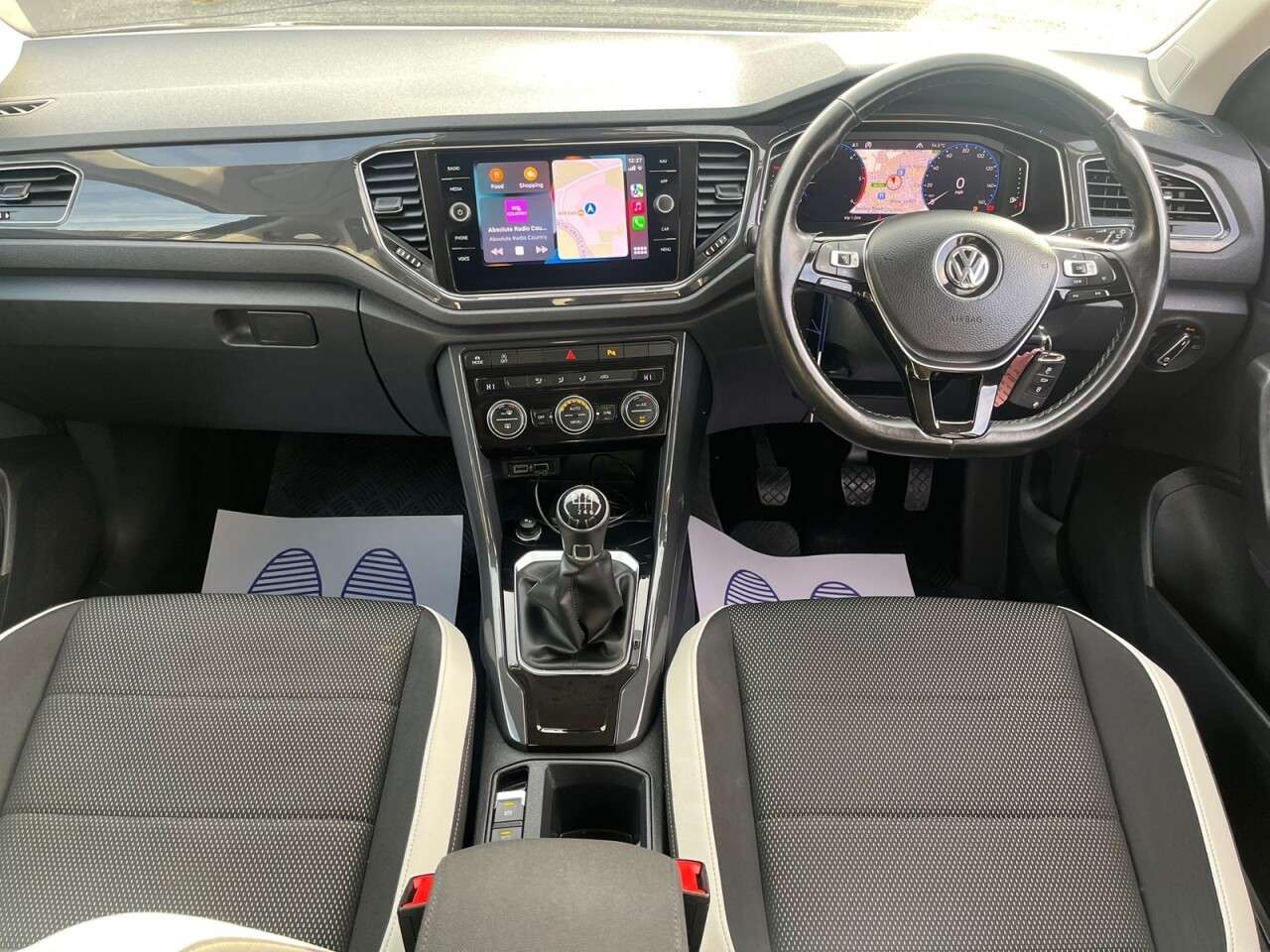 2020 VOLKSWAGEN T-ROC 2020 VOLKSWAGEN T-ROC