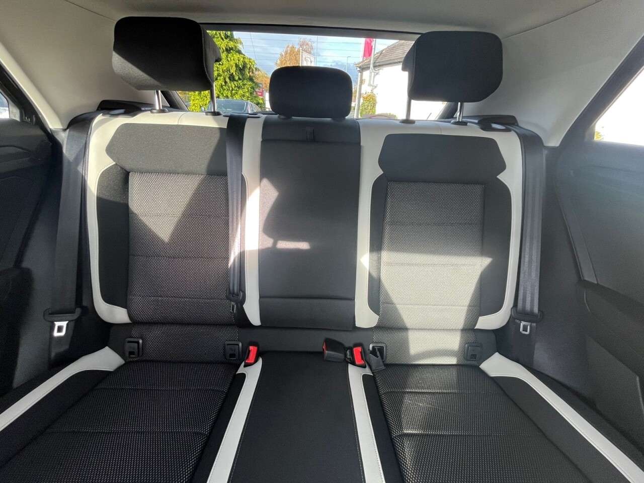 2020 VOLKSWAGEN T-ROC 2020 VOLKSWAGEN T-ROC