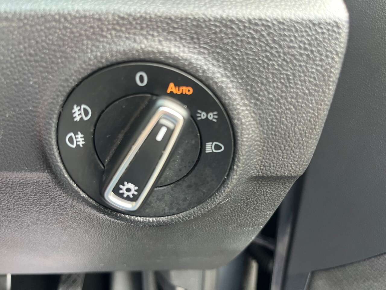 2020 VOLKSWAGEN T-ROC 2020 VOLKSWAGEN T-ROC