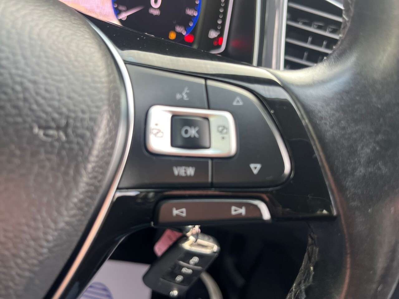 2020 VOLKSWAGEN T-ROC 2020 VOLKSWAGEN T-ROC