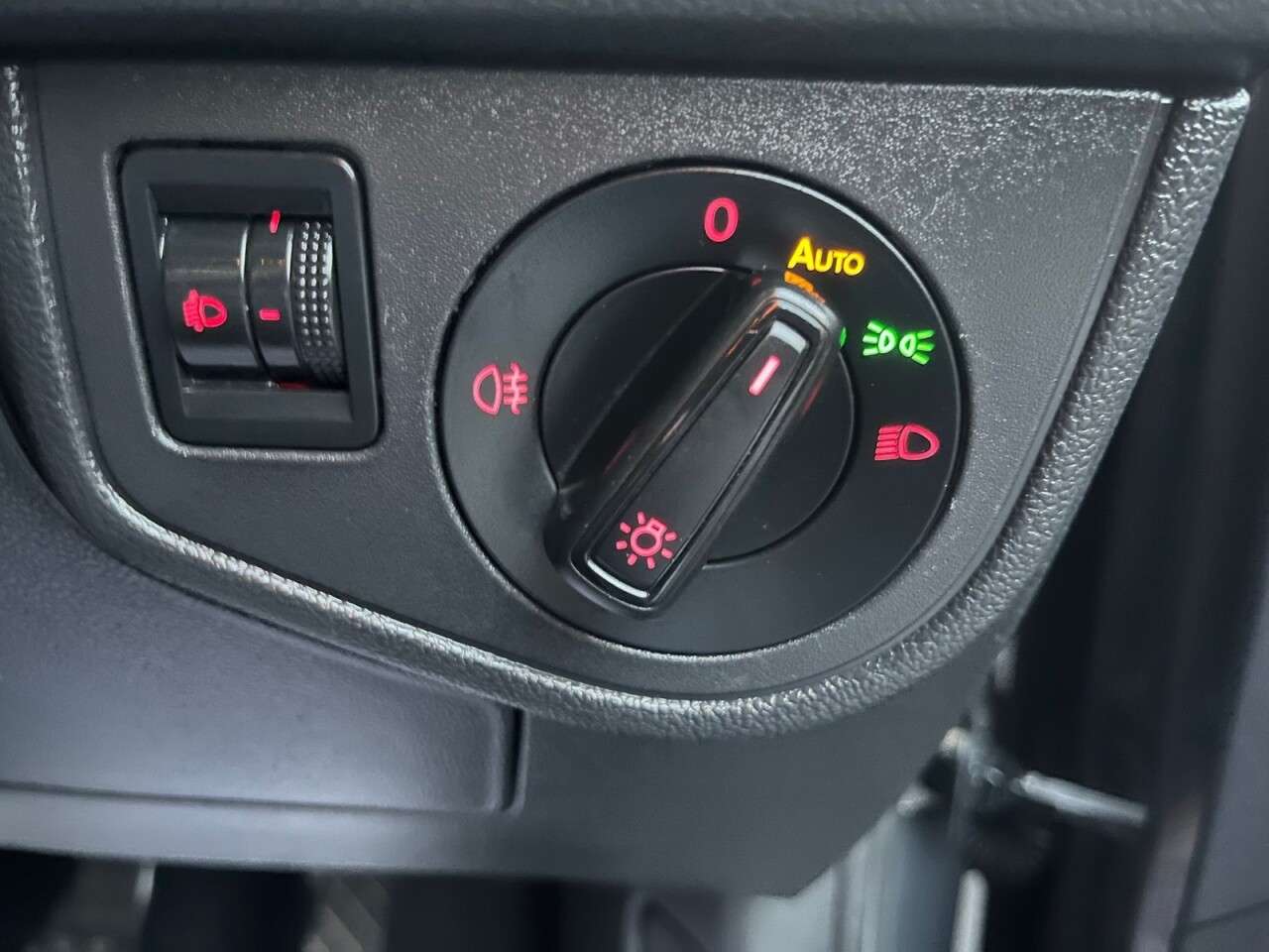 2019 VOLKSWAGEN POLO 2019 VOLKSWAGEN POLO