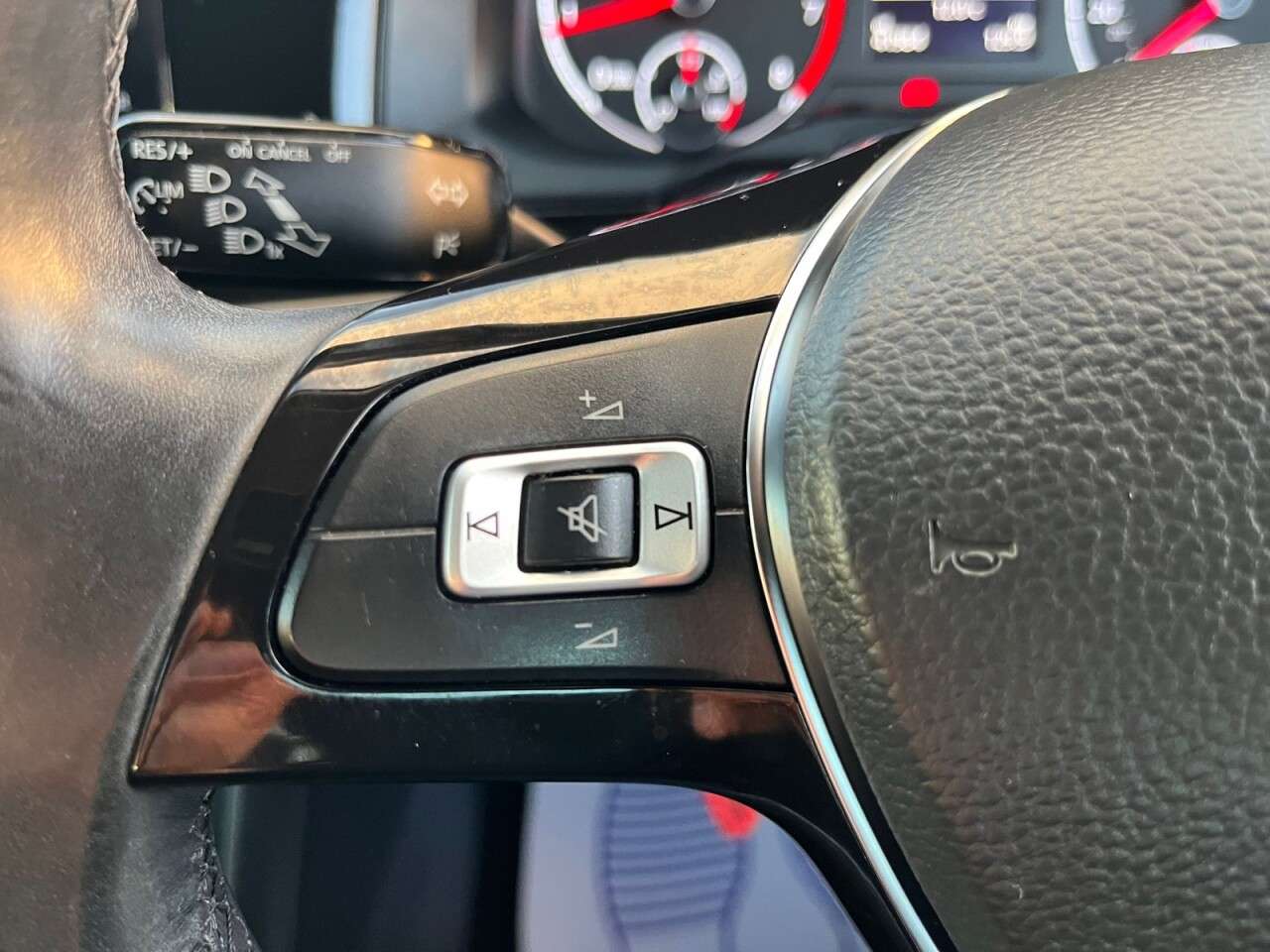 2019 VOLKSWAGEN POLO 2019 VOLKSWAGEN POLO