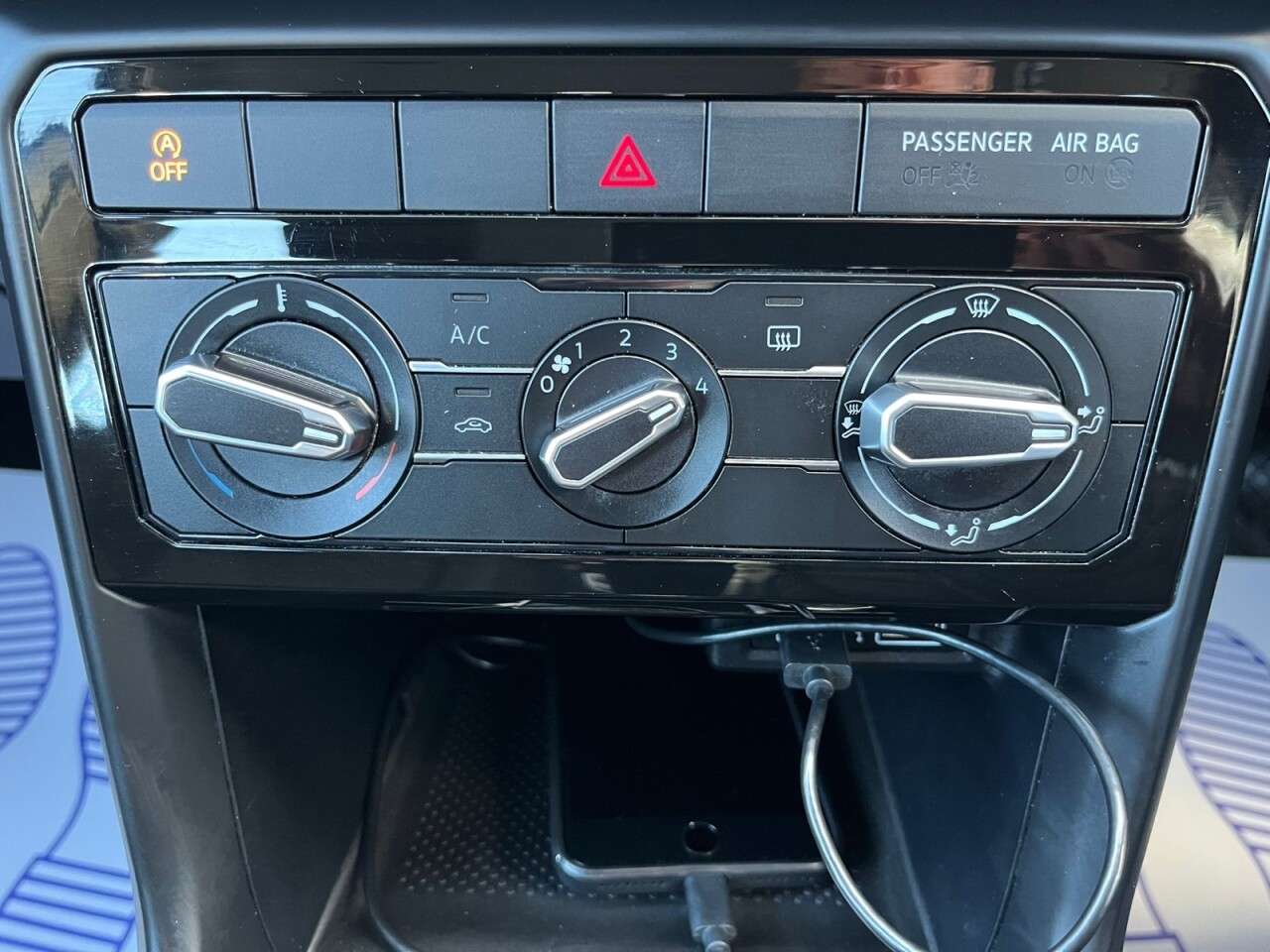 2019 VOLKSWAGEN T-CROSS 2019 VOLKSWAGEN T-CROSS