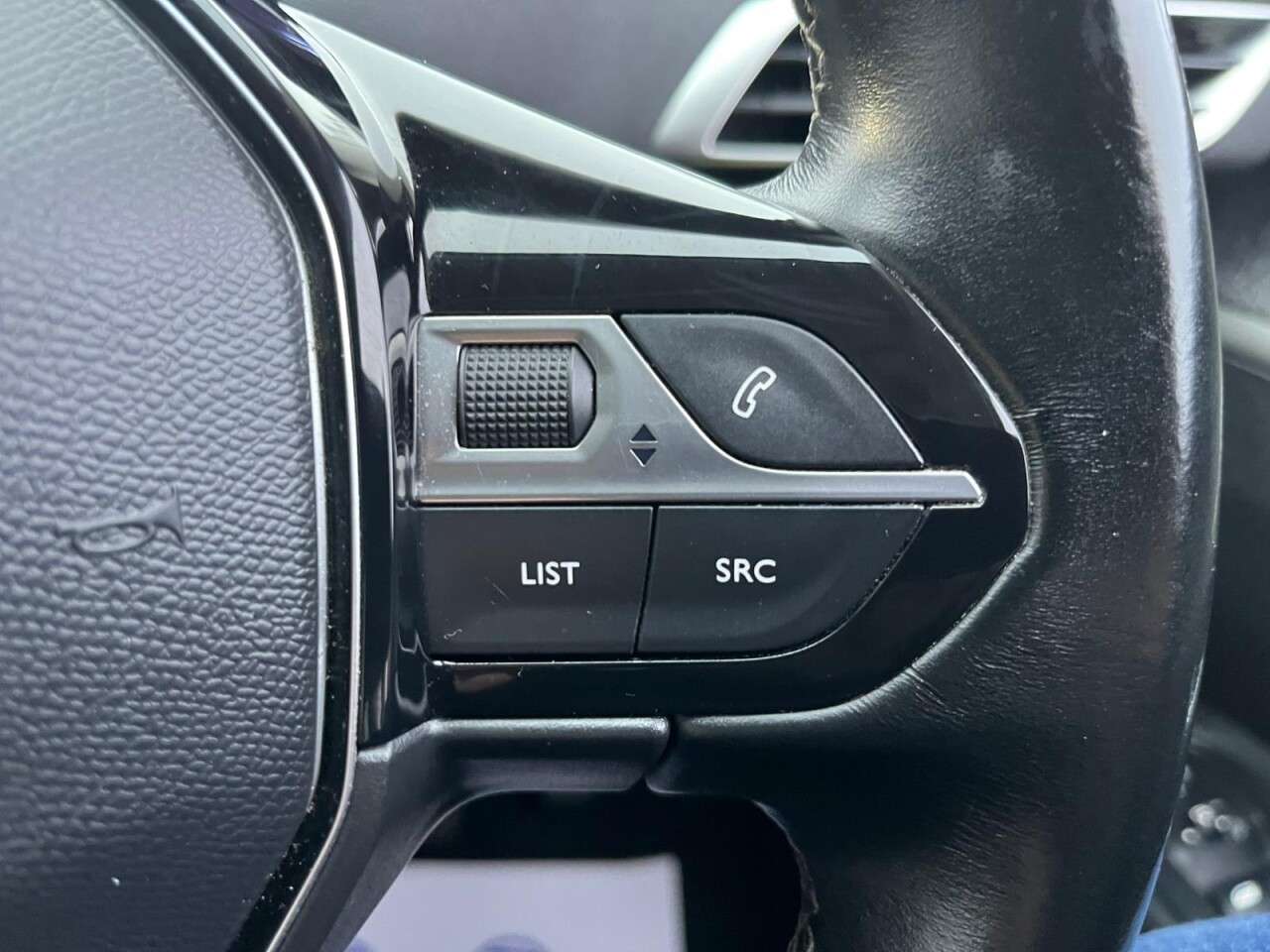 2019 PEUGEOT 3008 2019 PEUGEOT 3008