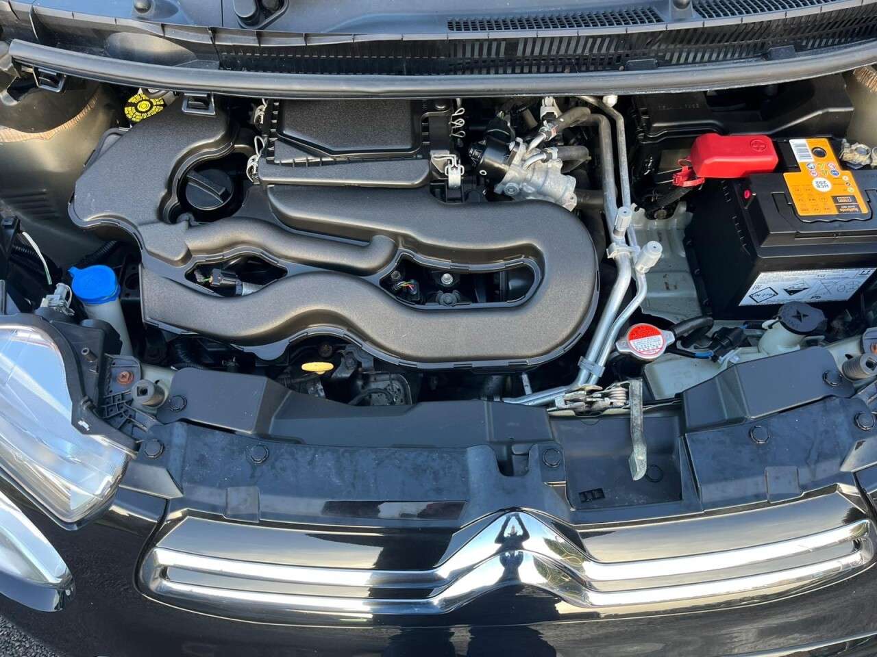 A 2018 CITROEN C1 1.0 VTi Flair Hatchback 3dr Petrol Manual Euro 6 (72 ps) A 2018 CITROEN C1 1.0 VTi Flair Hatchback 3dr Petrol Manual Euro 6 (72 ps)