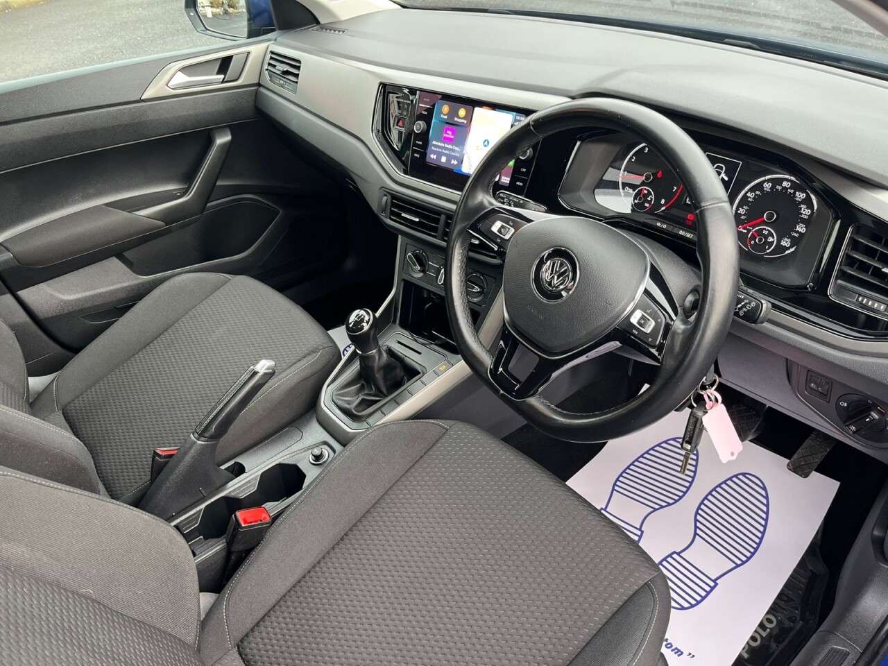 A 2018 VOLKSWAGEN POLO 1.0 SE Hatchback 5dr Petrol Manual Euro 6 (s/s) (75 ps) A 2018 VOLKSWAGEN POLO 1.0 SE Hatchback 5dr Petrol Manual Euro 6 (s/s) (75 ps)