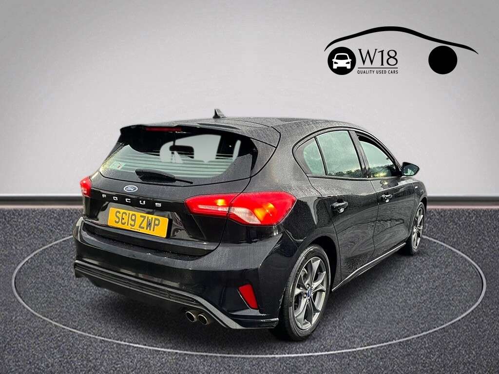A 2019 FORD FOCUS 1.5 EcoBlue ST-Line Hatchback 5dr Diesel Manual Euro 6 (s/s) (120 ps) A 2019 FORD FOCUS 1.5 EcoBlue ST-Line Hatchback 5dr Diesel Manual Euro 6 (s/s) (120 ps)