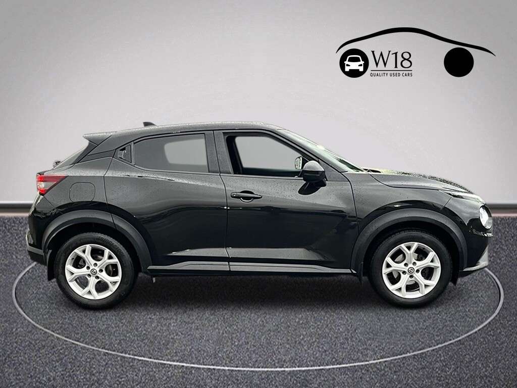 A 2019 NISSAN JUKE 1.0 DIG-T N-Connecta SUV 5dr Petrol Manual Euro 6 (s/s) (117 ps) A 2019 NISSAN JUKE 1.0 DIG-T N-Connecta SUV 5dr Petrol Manual Euro 6 (s/s) (117 ps)