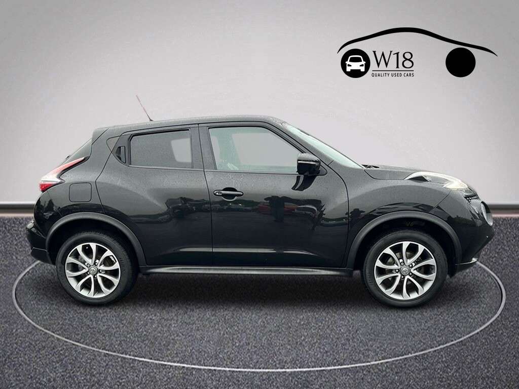 A 2017 NISSAN JUKE 1.5 dCi Tekna SUV 5dr Diesel Manual Euro 6 (s/s) (110 ps) A 2017 NISSAN JUKE 1.5 dCi Tekna SUV 5dr Diesel Manual Euro 6 (s/s) (110 ps)