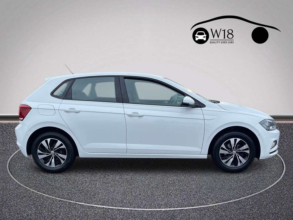 A 2018 VOLKSWAGEN POLO 1.0 TSI SE Hatchback 5dr Petrol Manual Euro 6 (s/s) (95 ps) A 2018 VOLKSWAGEN POLO 1.0 TSI SE Hatchback 5dr Petrol Manual Euro 6 (s/s) (95 ps)