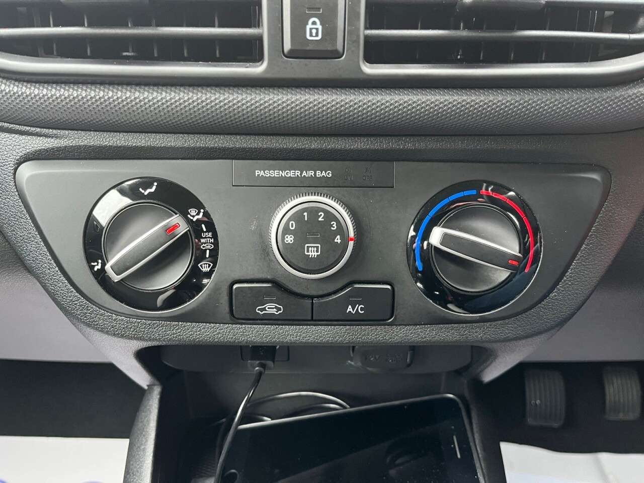 2023 HYUNDAI I10 2023 HYUNDAI I10