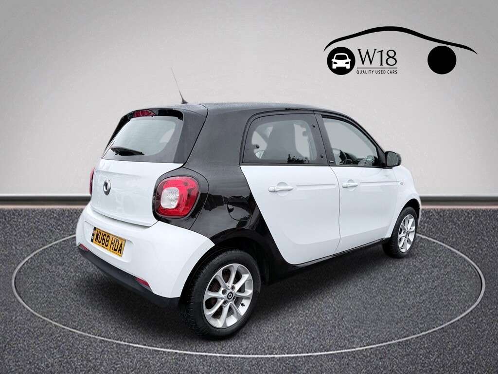 A 2018 SMART FORFOUR 1.0 Passion Hatchback 5dr Petrol Manual Euro 6 (s/s) (71 ps) A 2018 SMART FORFOUR 1.0 Passion Hatchback 5dr Petrol Manual Euro 6 (s/s) (71 ps)