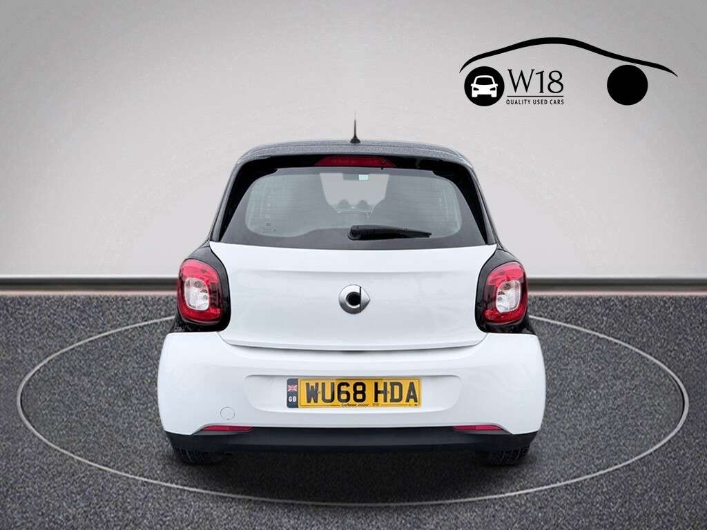A 2018 SMART FORFOUR 1.0 Passion Hatchback 5dr Petrol Manual Euro 6 (s/s) (71 ps) A 2018 SMART FORFOUR 1.0 Passion Hatchback 5dr Petrol Manual Euro 6 (s/s) (71 ps)