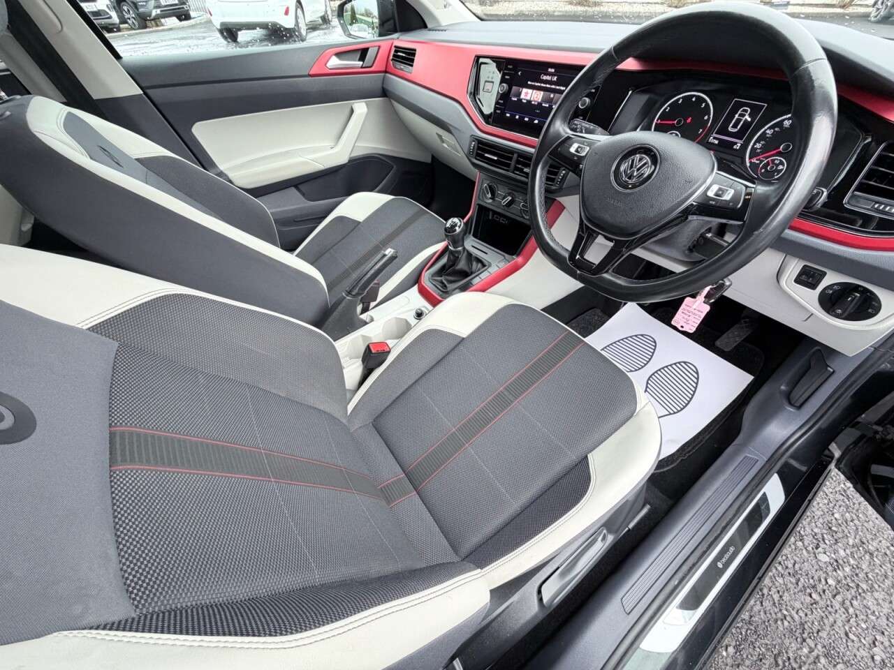 2019 VOLKSWAGEN POLO 2019 VOLKSWAGEN POLO