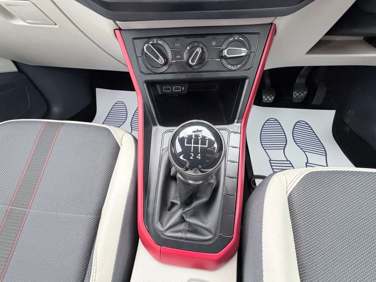 2019 VOLKSWAGEN POLO 2019 VOLKSWAGEN POLO
