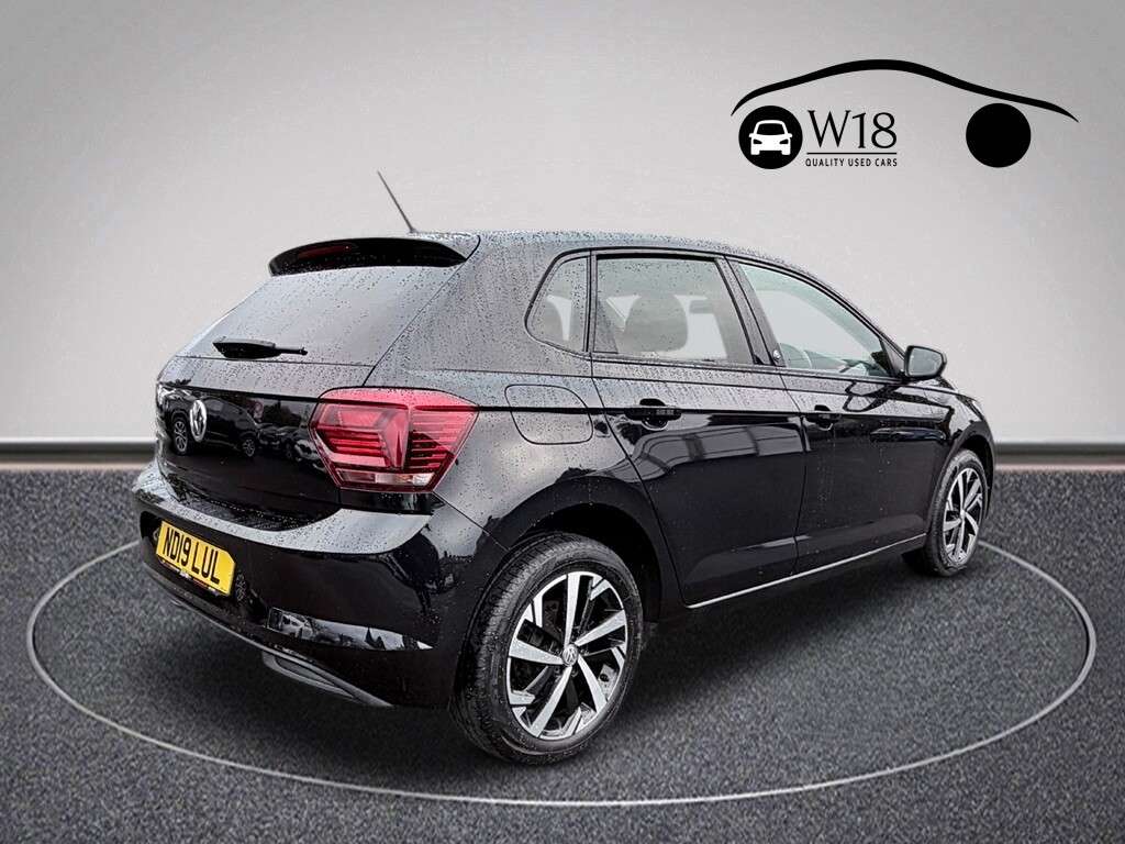 A 2019 VOLKSWAGEN POLO 1.0 EVO beats Hatchback 5dr Petrol Manual Euro 6 (s/s) (65 ps) A 2019 VOLKSWAGEN POLO 1.0 EVO beats Hatchback 5dr Petrol Manual Euro 6 (s/s) (65 ps)
