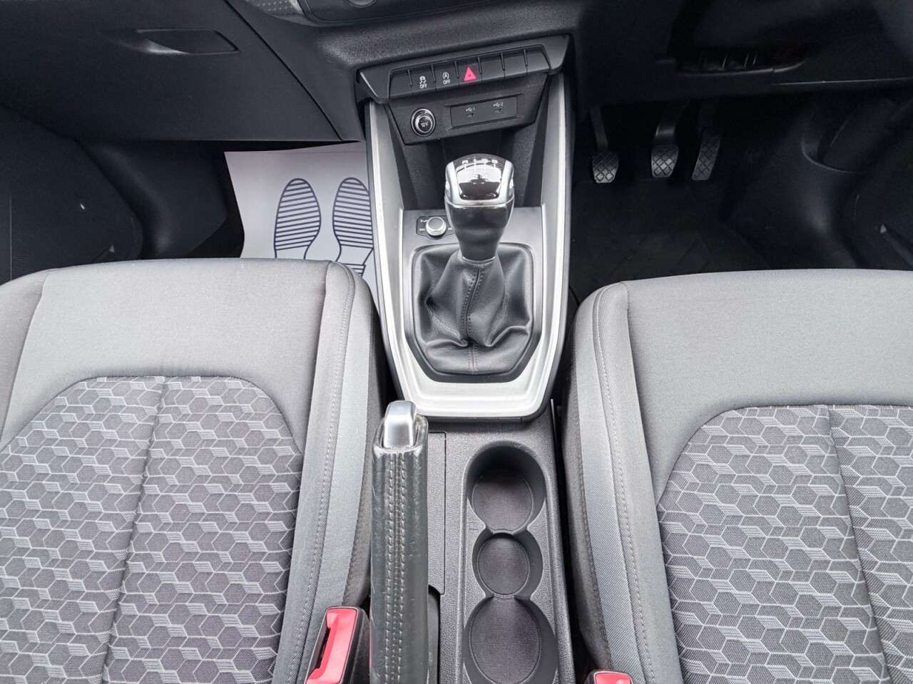 2021 AUDI A1 2021 AUDI A1