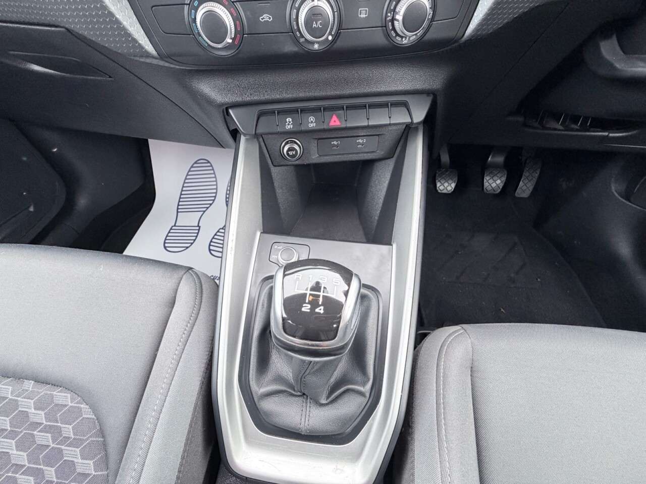 2021 AUDI A1 2021 AUDI A1