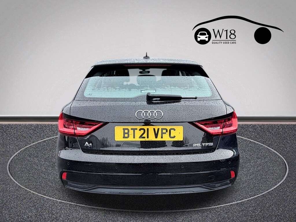 2021 AUDI A1 2021 AUDI A1