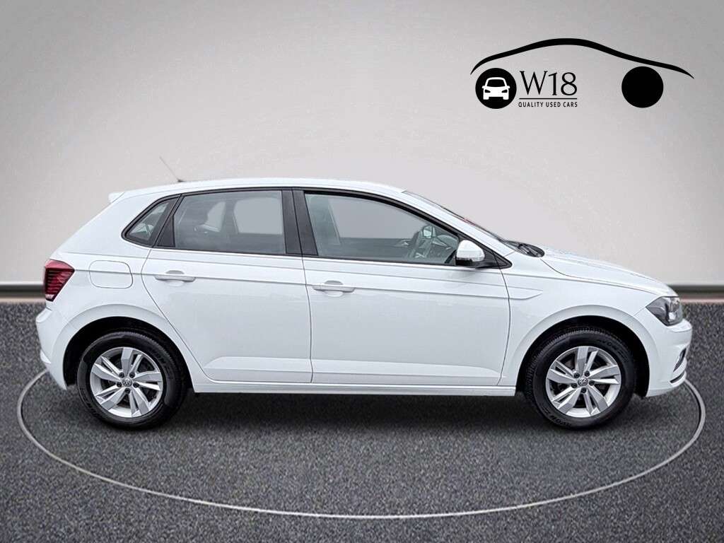 A 2018 VOLKSWAGEN POLO 1.0 TSI SE Hatchback 5dr Petrol Manual Euro 6 (s/s) (95 ps) A 2018 VOLKSWAGEN POLO 1.0 TSI SE Hatchback 5dr Petrol Manual Euro 6 (s/s) (95 ps)